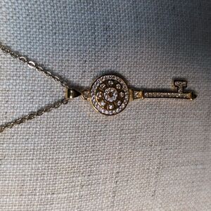 Crystal Gold Key Pendant Necklace, Light Weight. New, Dainty, Statement, Boxed